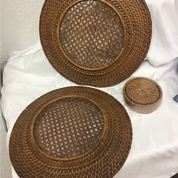 Set of rattan centerpiece trays & coasters - Picture 2 of 8